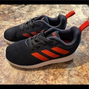 Boys adidas tennis’s shoes.